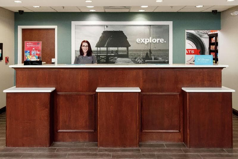 Hampton Inn & Suites Navarre 5