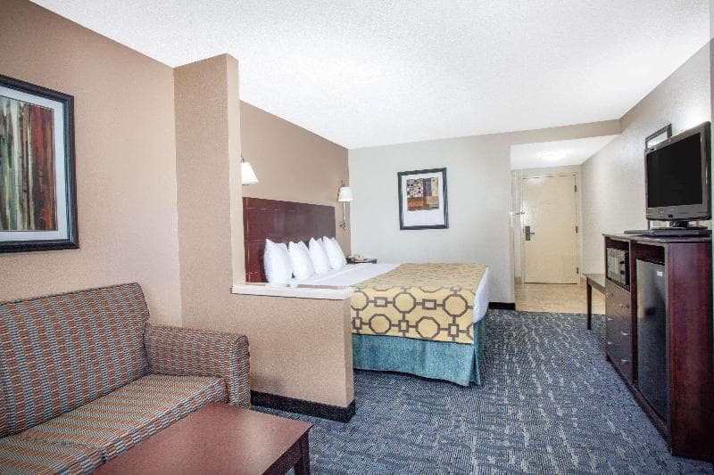 Baymont by Wyndham Saraland 5