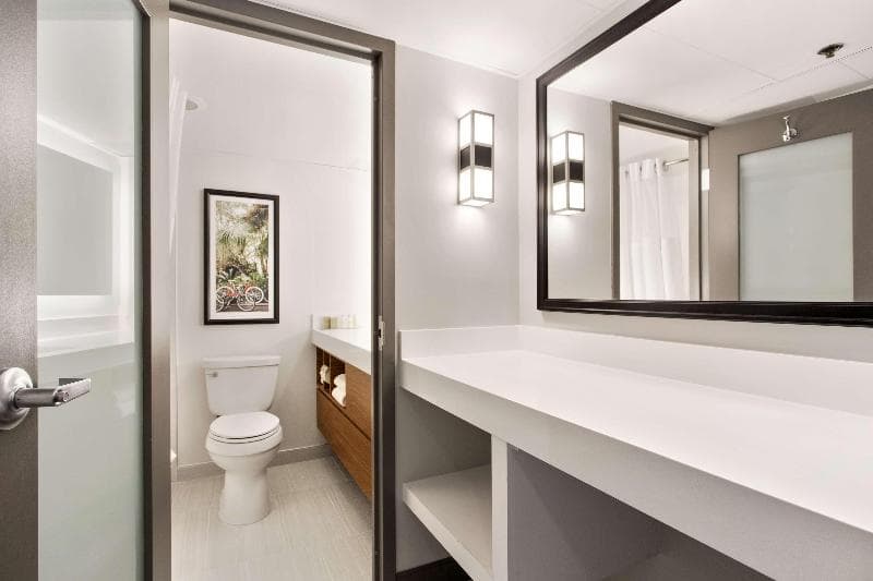DoubleTree by Hilton Hotel New Orleans photo 1
