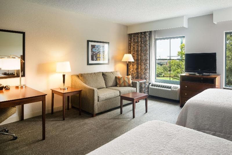 Hampton Inn & Suites Little Rock-Downtown 3