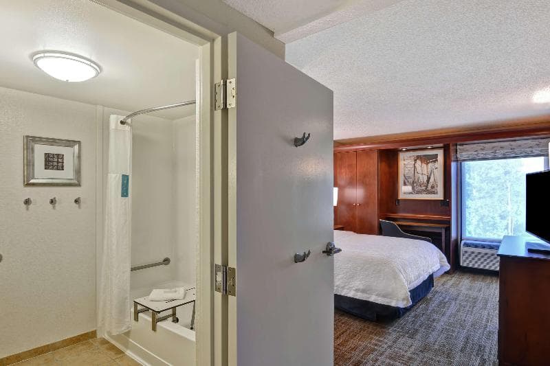 Hampton Inn Birmingham/Mountain Brook photo 1
