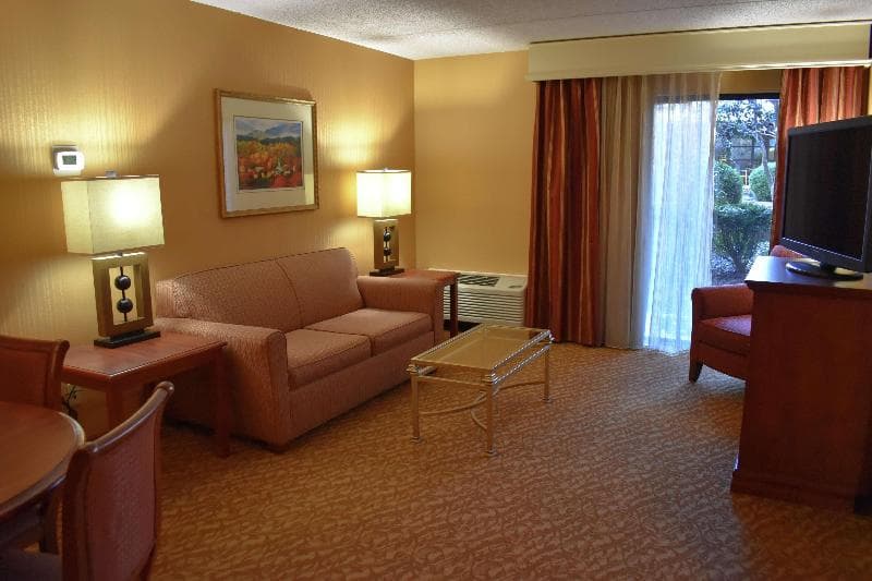DoubleTree by Hilton Hotel Asheville - Biltmore 3