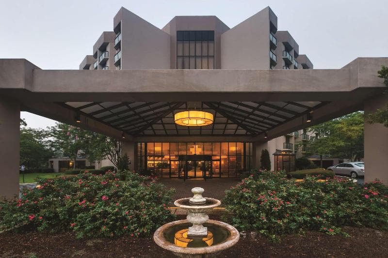Embassy Suites by Hilton Birmingham 5