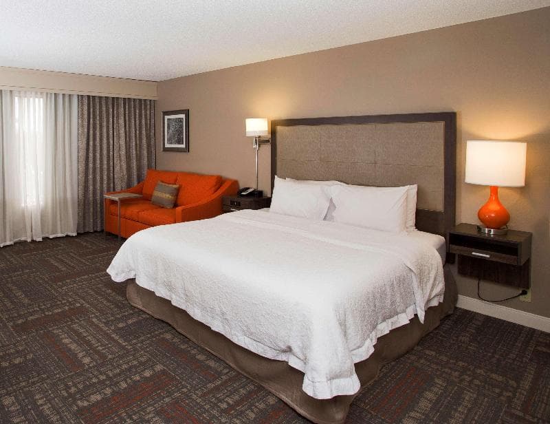 Hampton Inn & Suites Valdosta/Conference Center photo 1