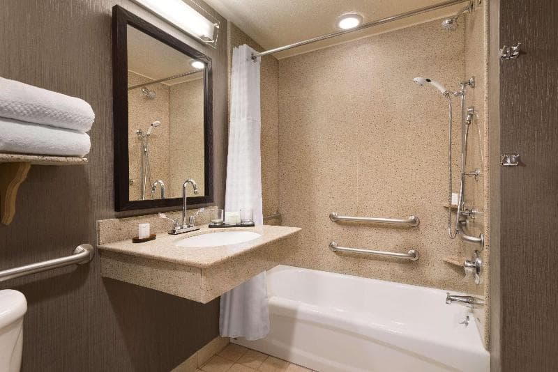 Embassy Suites by Hilton Nashville South Cool Springs 5