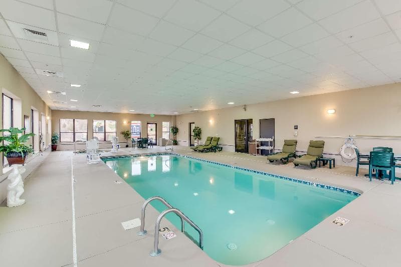 Hampton Inn Dickson 3