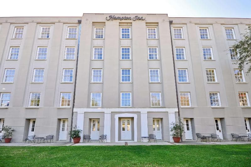 Hampton Inn Charleston-Historic District 3