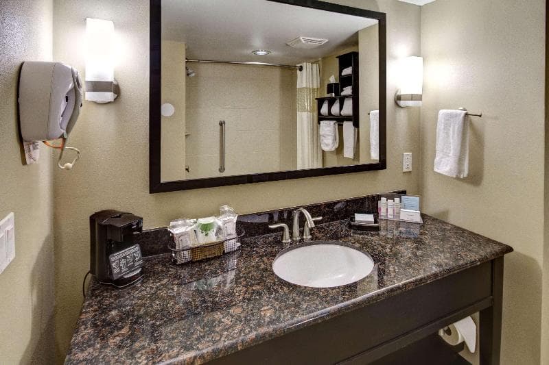 Hampton Inn Biloxi 5