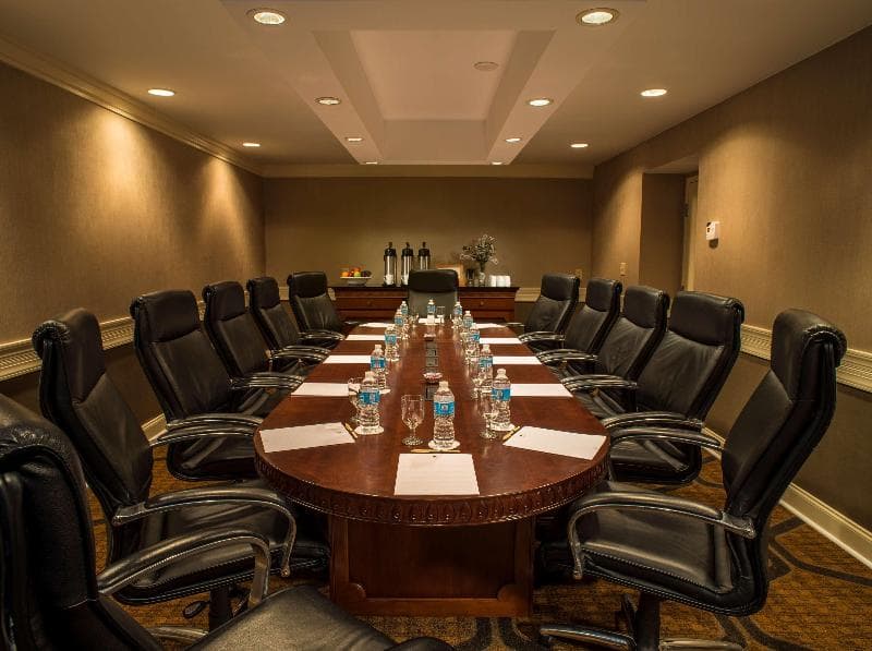 DoubleTree by Hilton Raleigh-Durham Airport at Research Tria photo 1