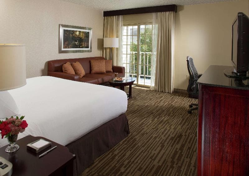 DoubleTree by Hilton Raleigh-Durham Airport at Research Tria 5