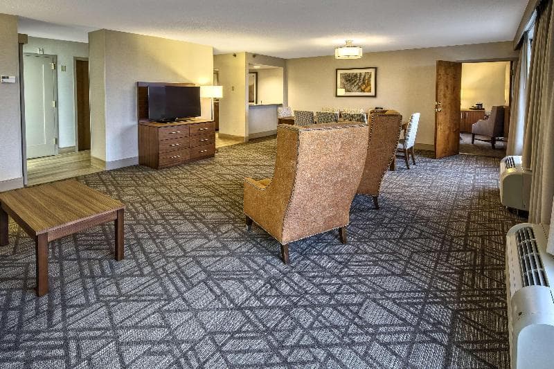 Hilton Inn Knoxville Airport 2