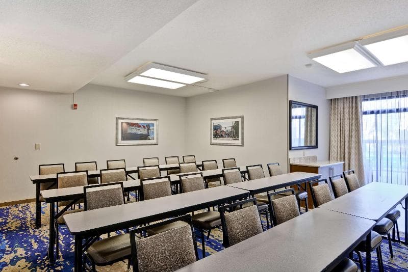 Hampton Inn Memphis-Poplar 3