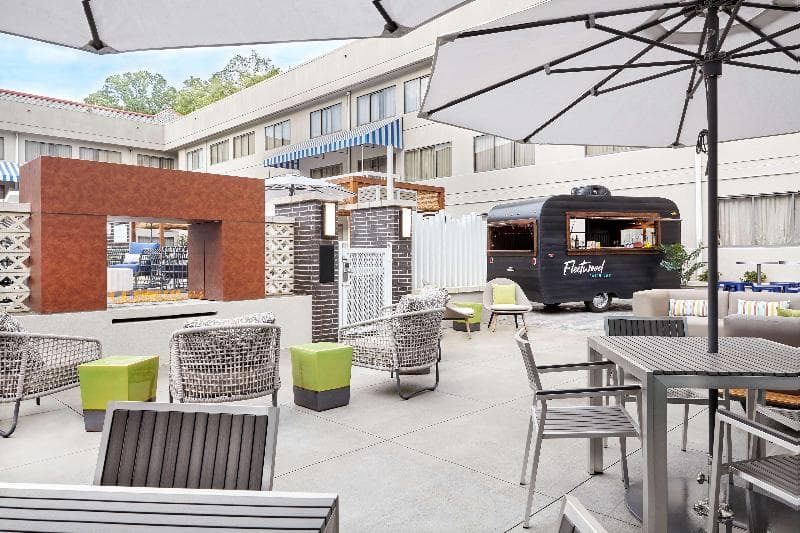 DoubleTree Suites by Hilton Hotel Nashville Airport 4