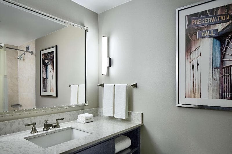 Hilton New Orleans Airport 5