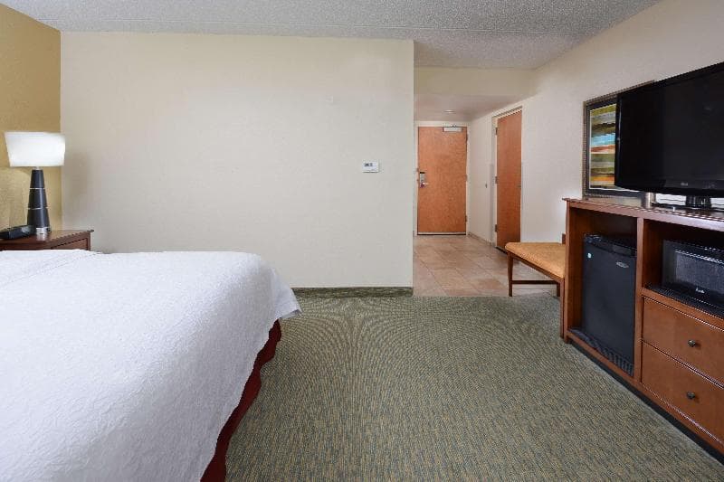 Hampton Inn Raleigh/Durham-Airport 4