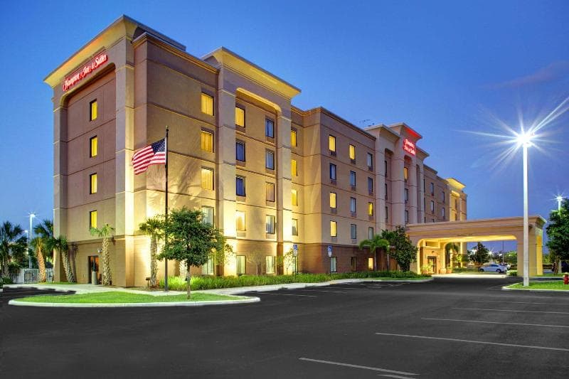 Hampton Inn & Suites Ft. Lauderdale West-Sawgrass/Tamarac, F photo 1