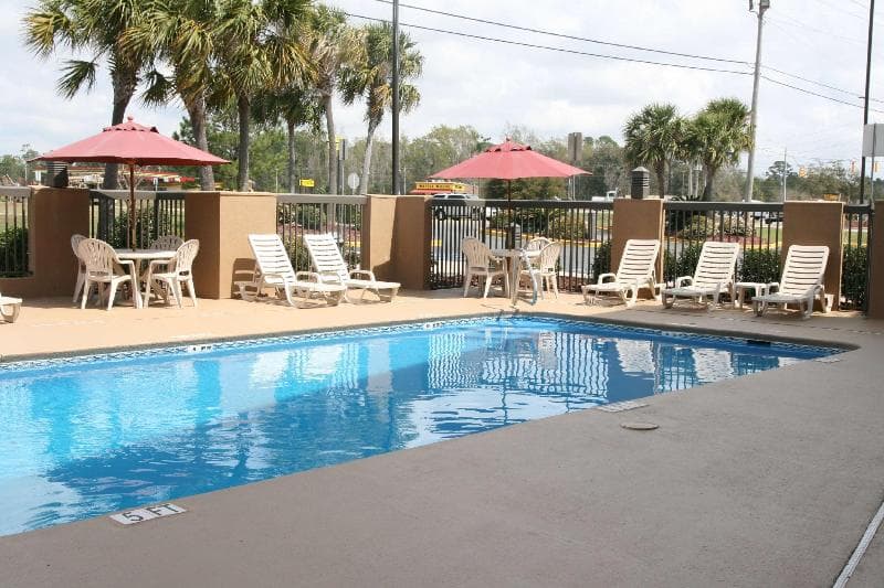 Hampton Inn Biloxi/Ocean Springs 5