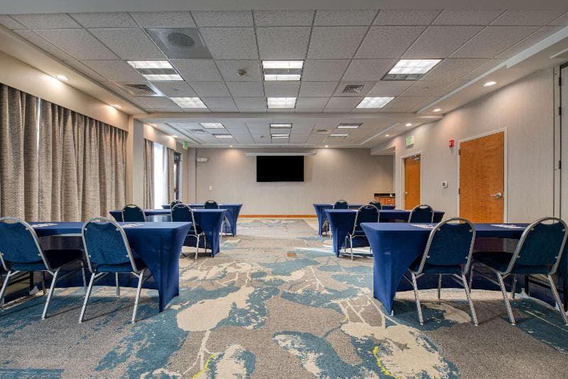 Hampton Inn Wilmington-University Area/Smith Creek Station photo 1