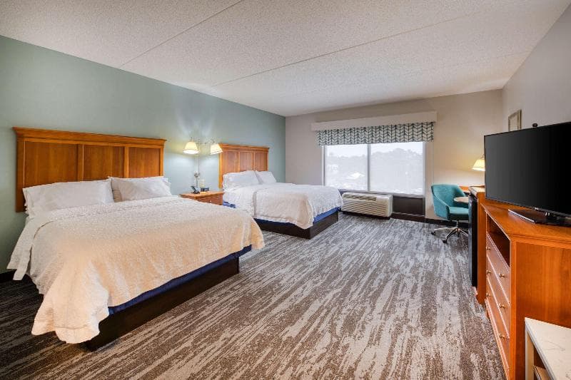 Hampton Inn Wilmington-University Area/Smith Creek Station 3