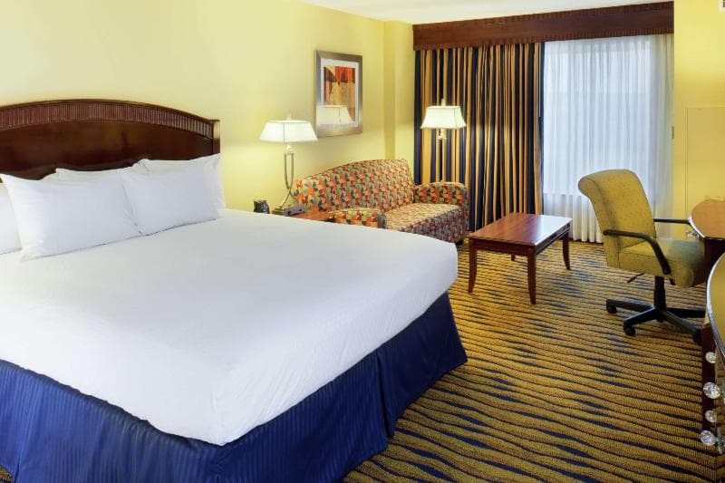 DoubleTree by Hilton Hotel Greensboro 3