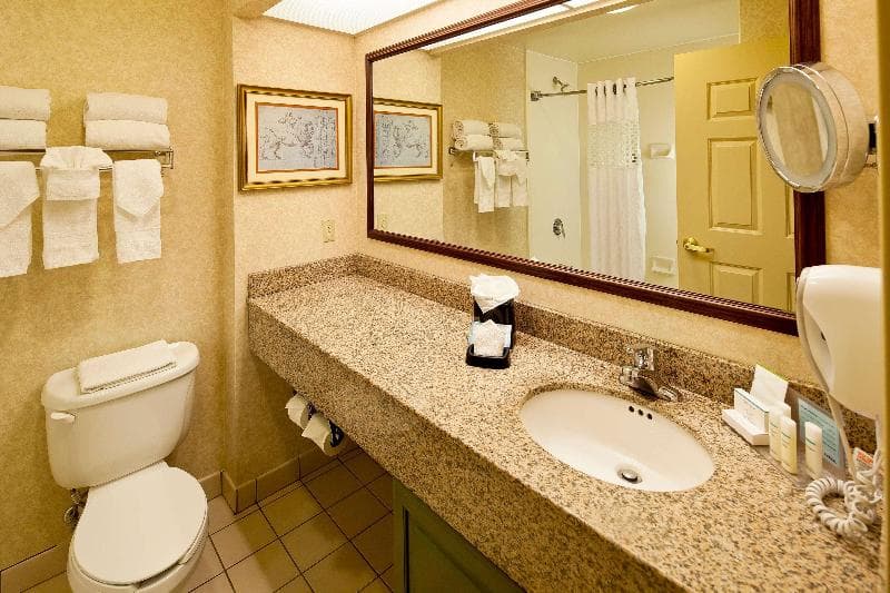 Hampton Inn & Suites Nashville-Green Hills 2