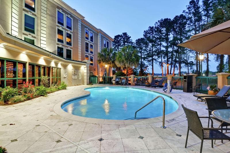 Hampton Inn Charleston-North 4