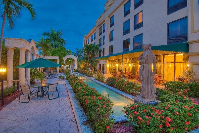 Hampton Inn Palm Beach Gardens 2