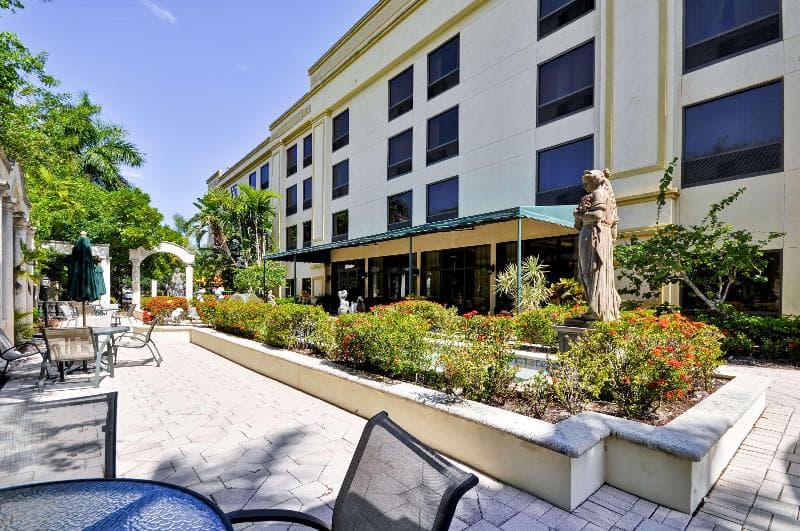 Hampton Inn Palm Beach Gardens 4