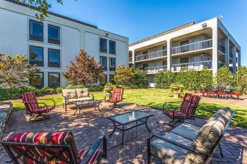 Clarion Inn 3
