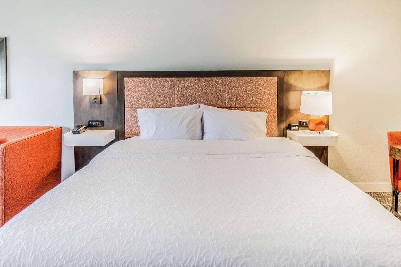 Hampton Inn Pensacola Beach 2