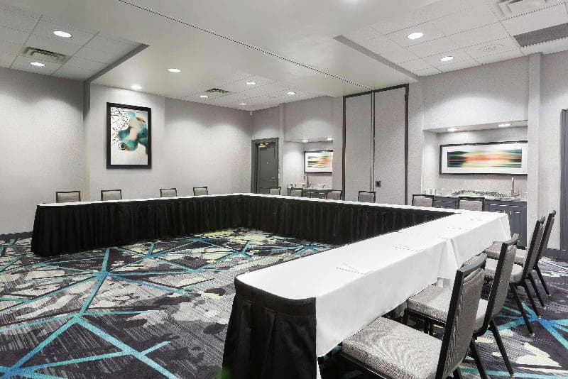 Embassy Suites by Hilton Orlando Airport photo 1