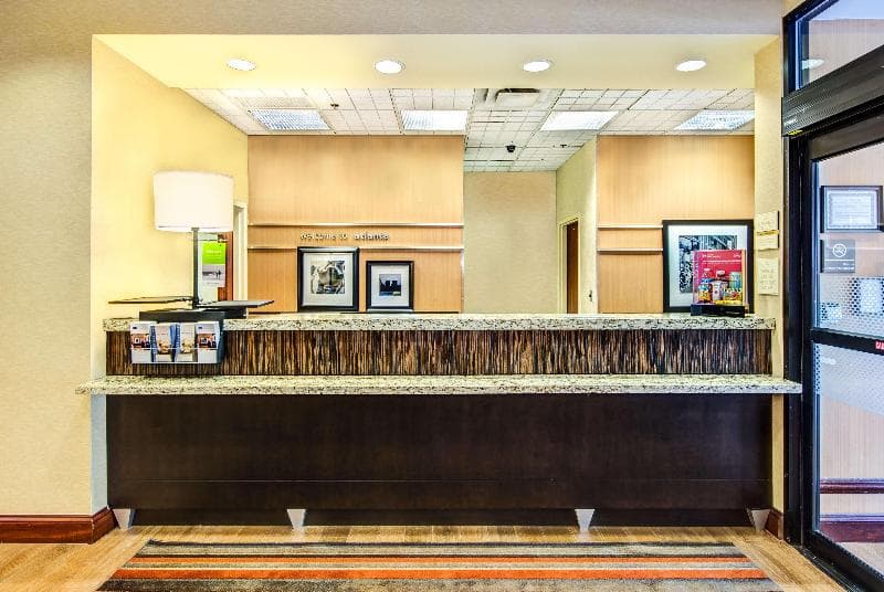 Hampton Inn & Suites Atlanta-Galleria 4