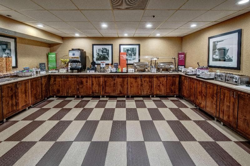 Hampton Inn Raleigh/Cary 2