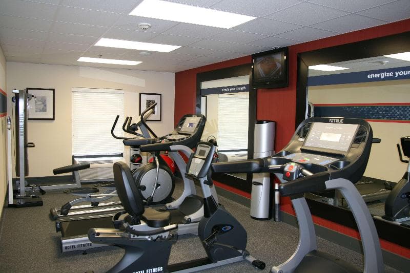 Hampton Inn & Suites Millington 3