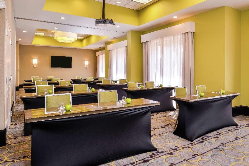 Homewood Suites by Hilton Jacksonville Downtown-Southbank 2