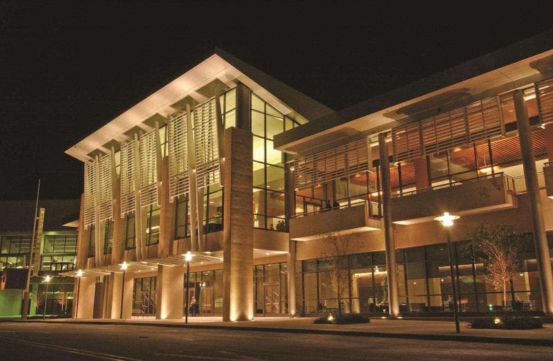 Embassy Suites by Hilton Baton Rouge 2