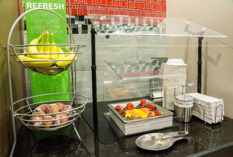 Hampton Inn & Suites Orlando-John Young Pkwy/S. Park 3