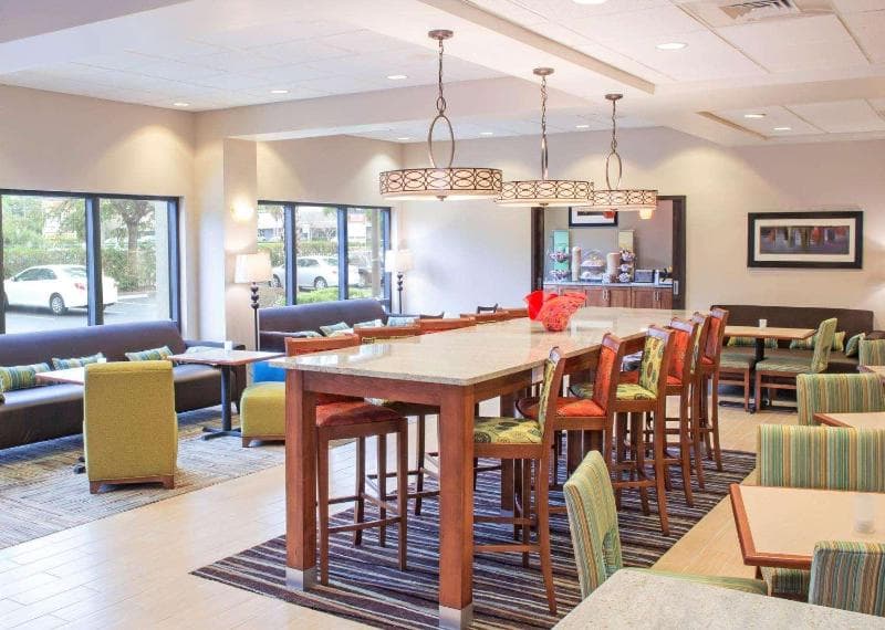 Hampton Inn Tampa-Veterans Expressway (Airport North) 2