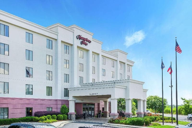 Hampton Inn Columbus-North 4