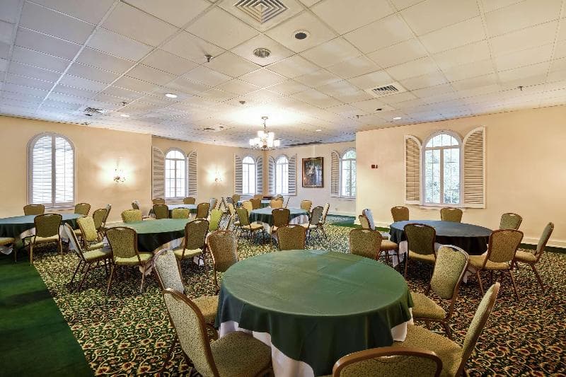 Embassy Suites by Hilton Charleston Historic District 5