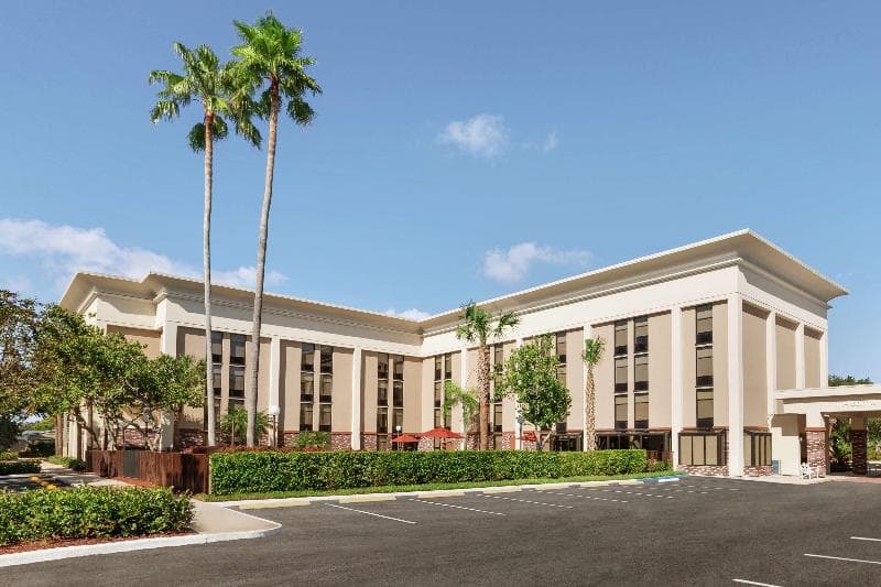 Hampton Inn Ft. Lauderdale-Cypress Creek 4