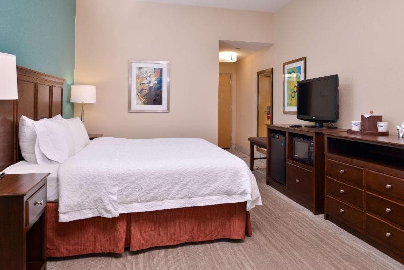Hampton Inn Decatur 2
