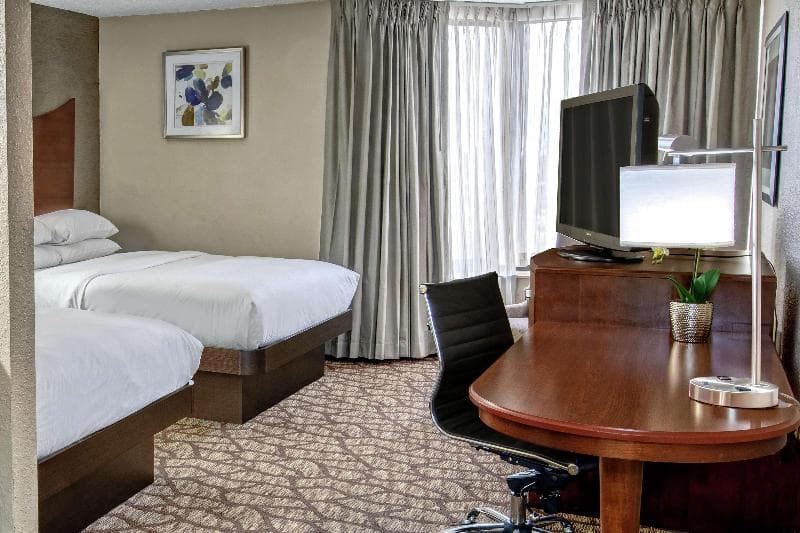DoubleTree by Hilton Hotel Murfreesboro photo 1