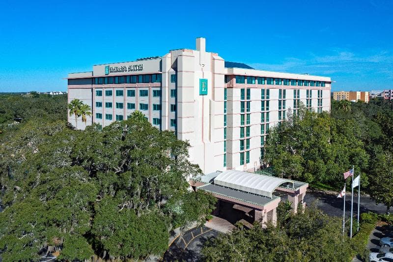 Embassy Suites by Hilton Tampa USF Near Busch Gardens 4