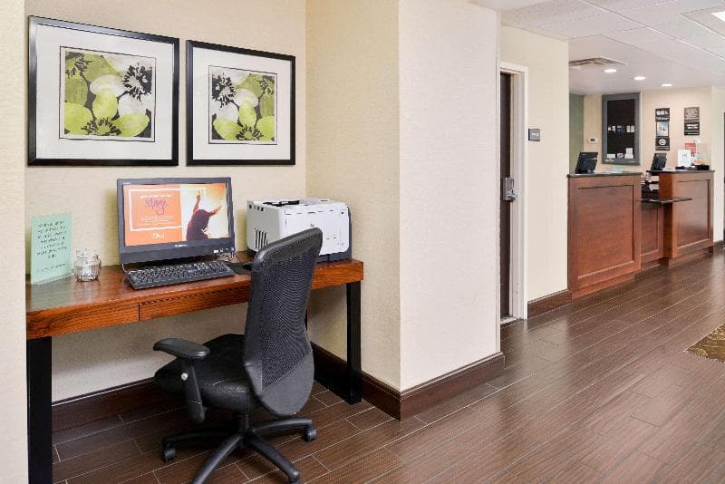 Hampton Inn Daytona/Ormond Beach photo 1