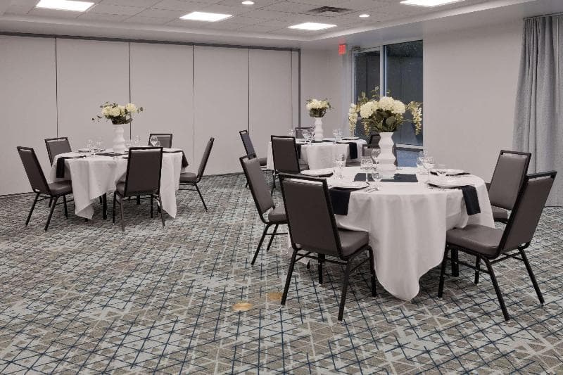 Hilton Garden Inn Birmingham SE/Liberty Park 5