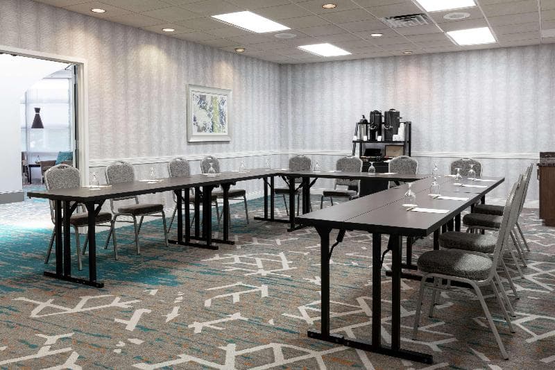 DoubleTree by Hilton Birmingham Perimeter Park 5
