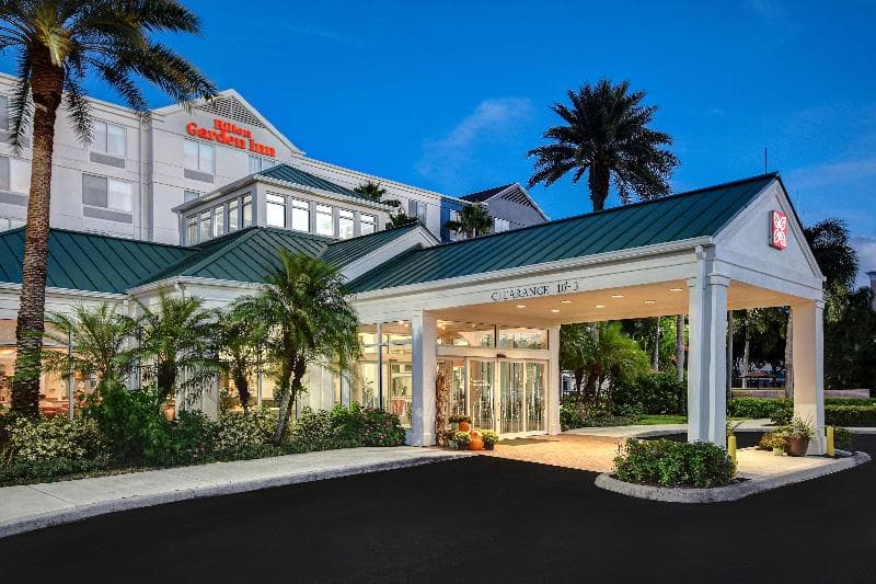 Hilton Garden Inn Fort Myers 2