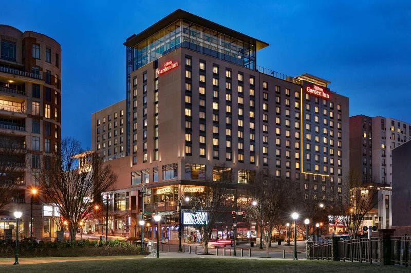 Hilton Garden Inn Atlanta Downtown 2