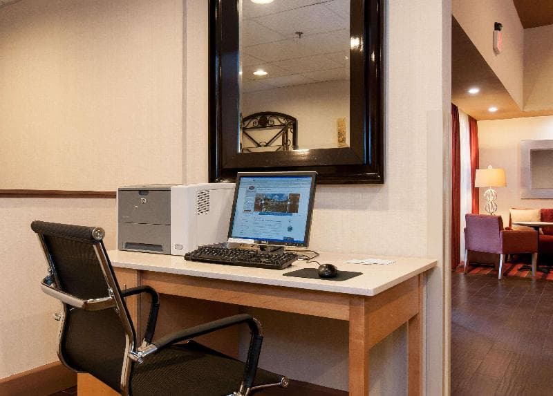 Hampton Inn Brevard 4